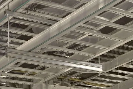 Busway system used in transport infrastructure for scalable power distribution pathways and maintenance