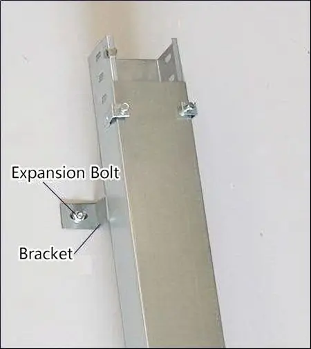 Wall mounting horizontal cable tray support using cantilever bracket for industrial routing